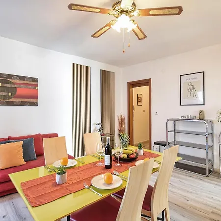 1 Bedroom Lovely In